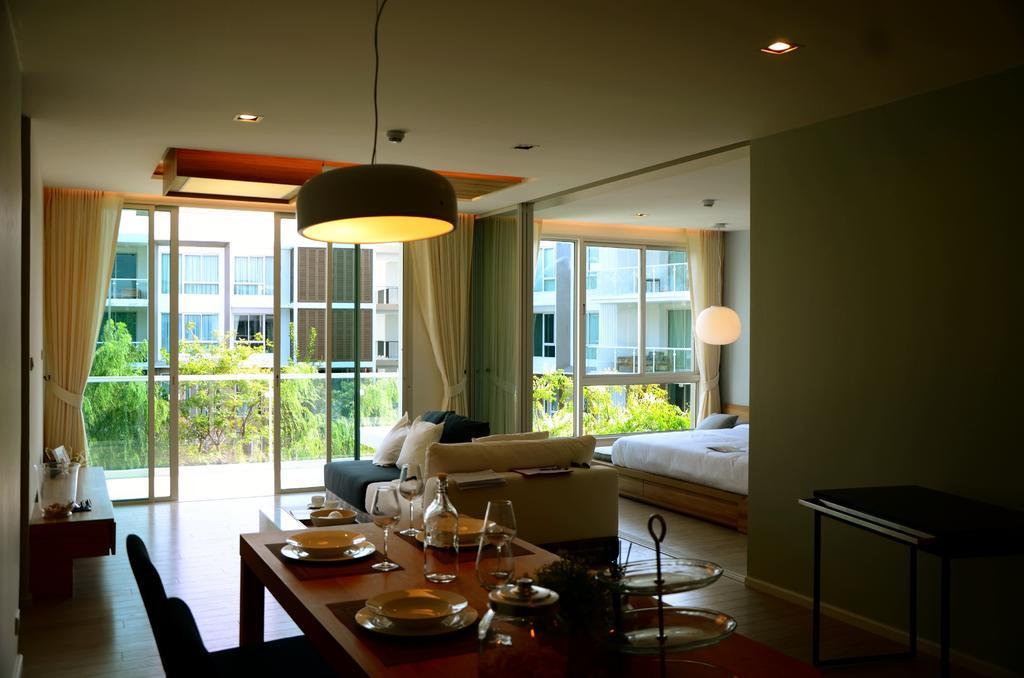 Huahin Luxury Beachfront Condo By Ml Номер фото