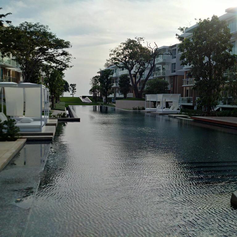 Huahin Luxury Beachfront Condo By Ml Номер фото