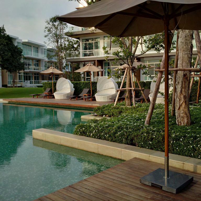 Huahin Luxury Beachfront Condo By Ml Номер фото
