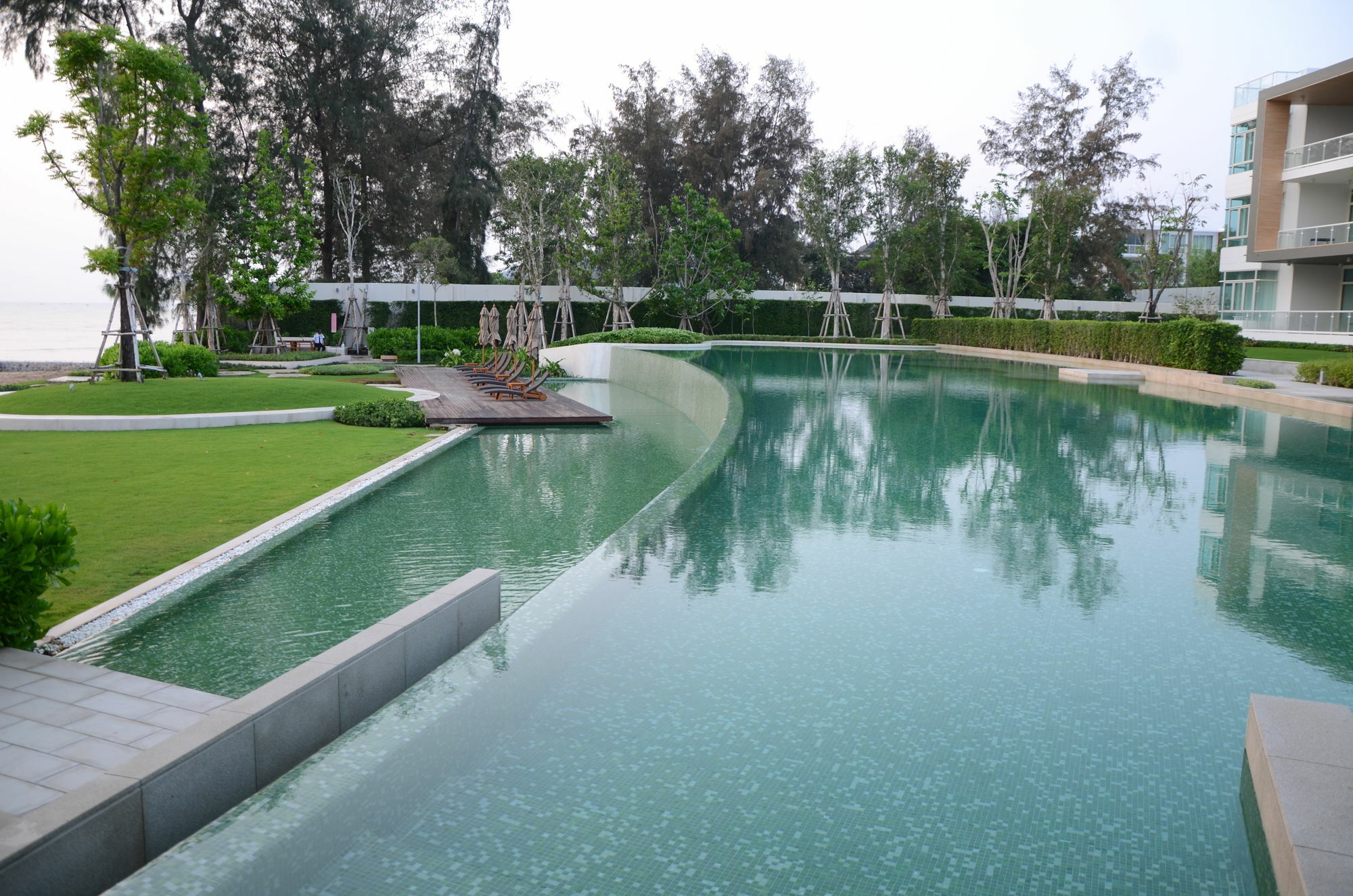 Huahin Luxury Beachfront Condo By Ml Экстерьер фото